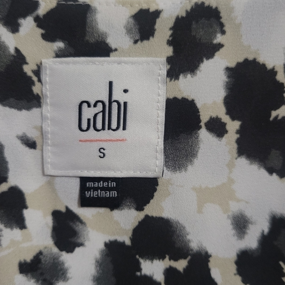 Cabi Leopard Print Wrap Style Roushing On Sleeve … - image 8
